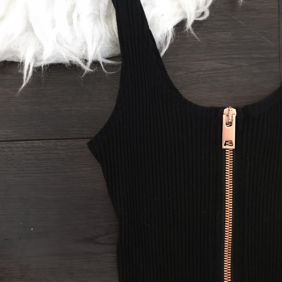 Black Ribbed Bodysuit with Rose Gold Zipper - Picture 2 of 4